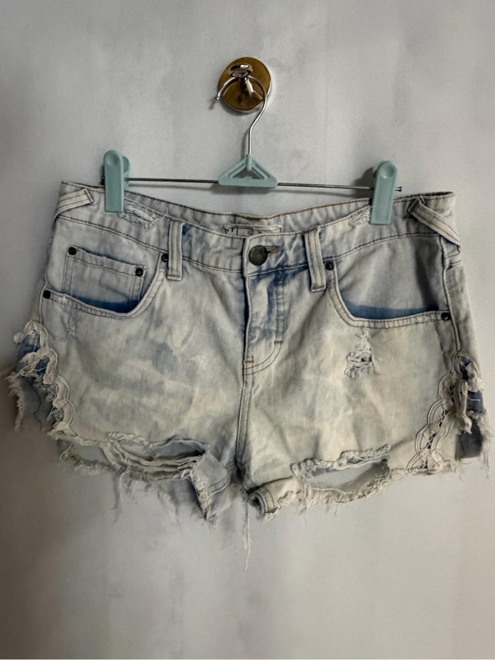 Free People Size 26 Distressed Lace Cutout Denim Shorts Acid Wash